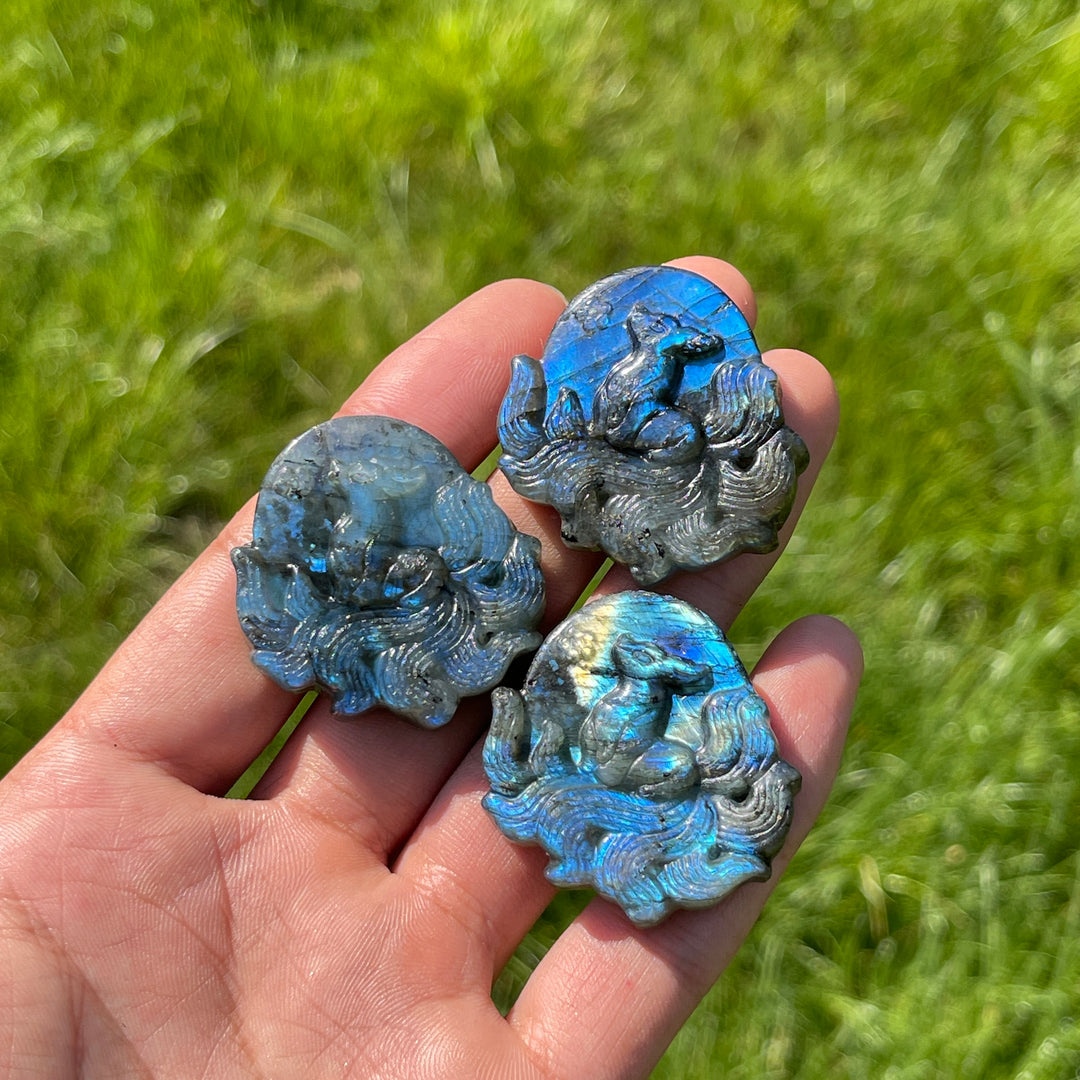 Natural Labradorite Nine-Tailed Fox Carving