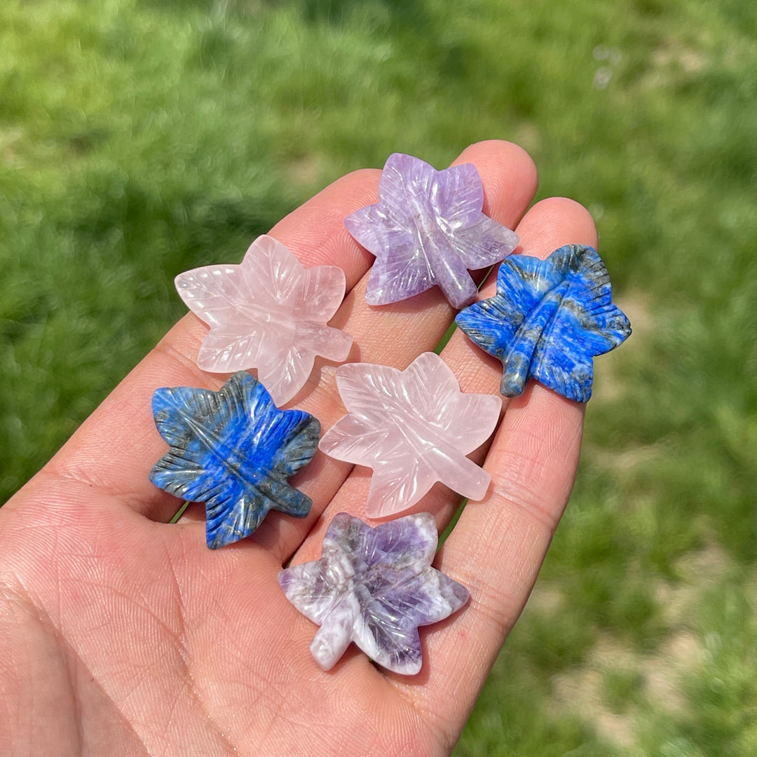 Natural Crystal Mini Maple Leaf Carving