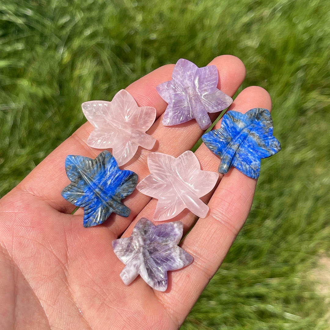 Natural Crystal Mini Maple Leaf Carving
