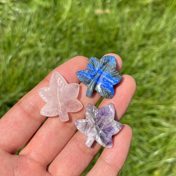 Natural Crystal Mini Maple Leaf Carving