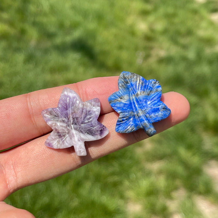 Natural Crystal Mini Maple Leaf Carving
