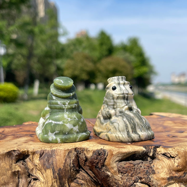 Natural Bumper Car Frog Crystal Carving