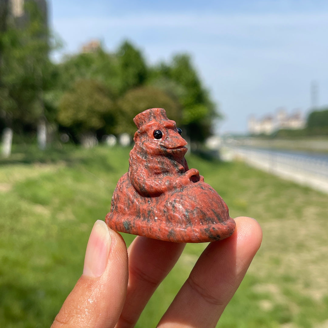 Natural Bumper Car Frog Crystal Carving