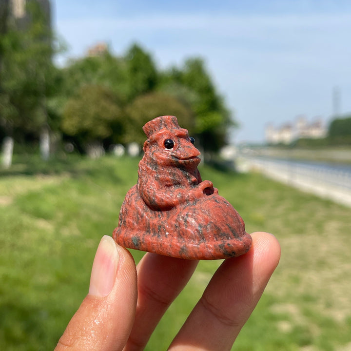 Natural Bumper Car Frog Crystal Carving
