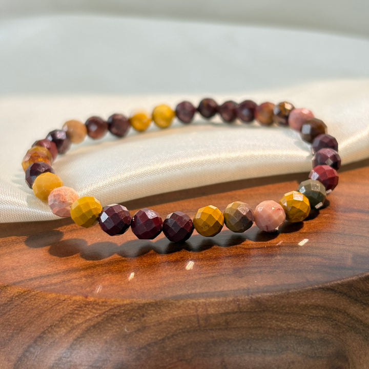 Mookaite Bracelet 5.3-5.6mm