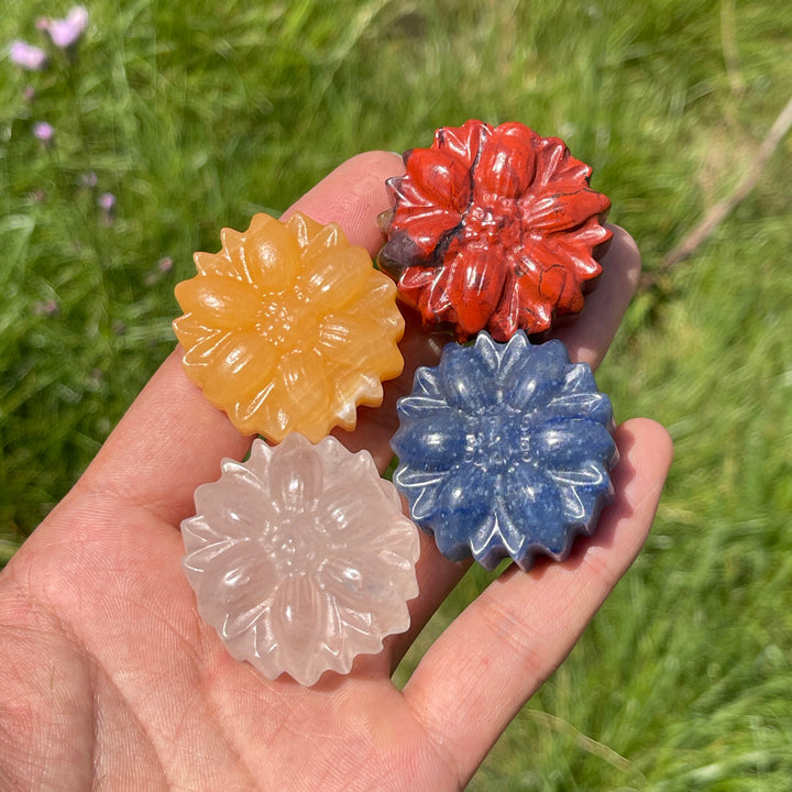 Natural Crystal Carving Daisy