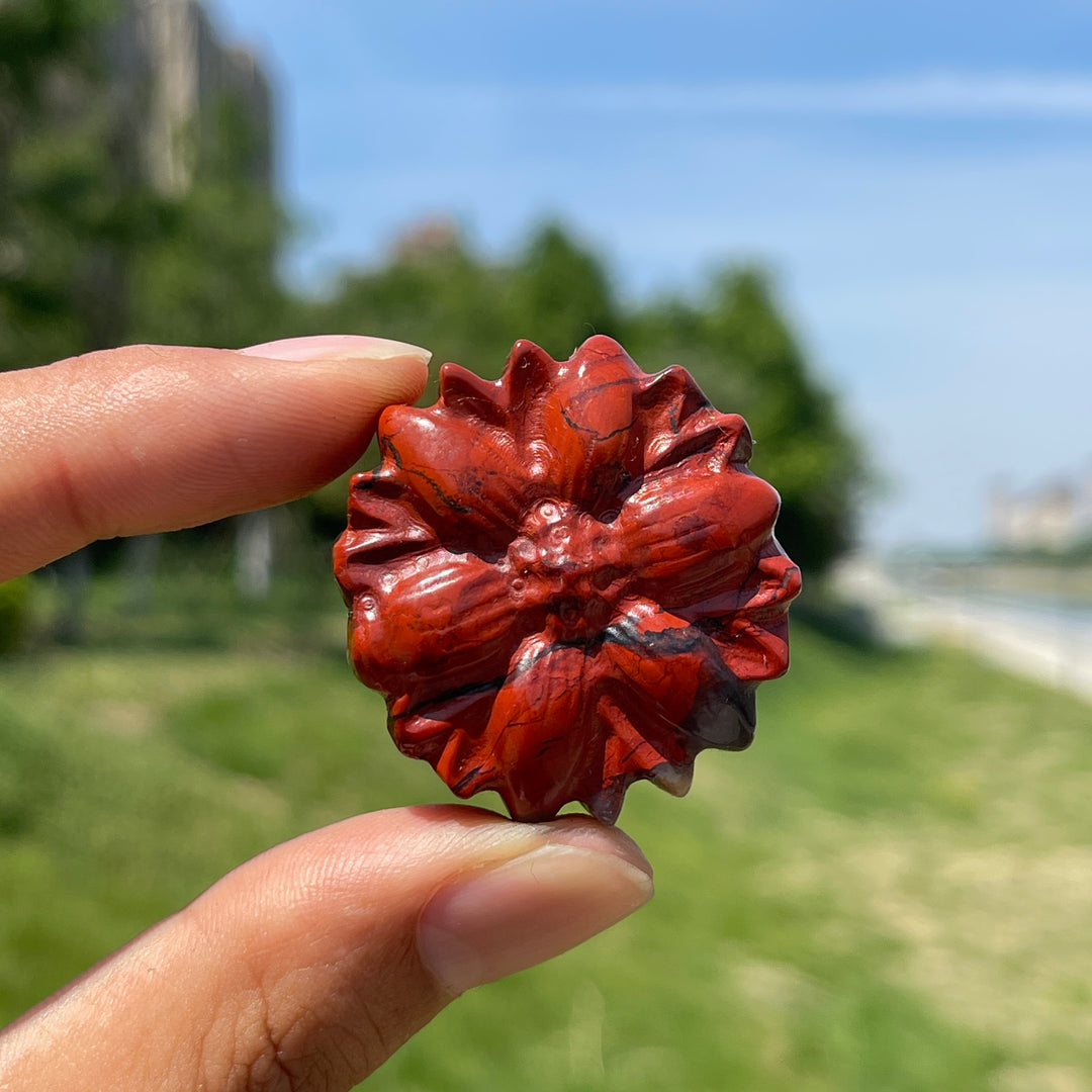 Natural Crystal Carving Daisy