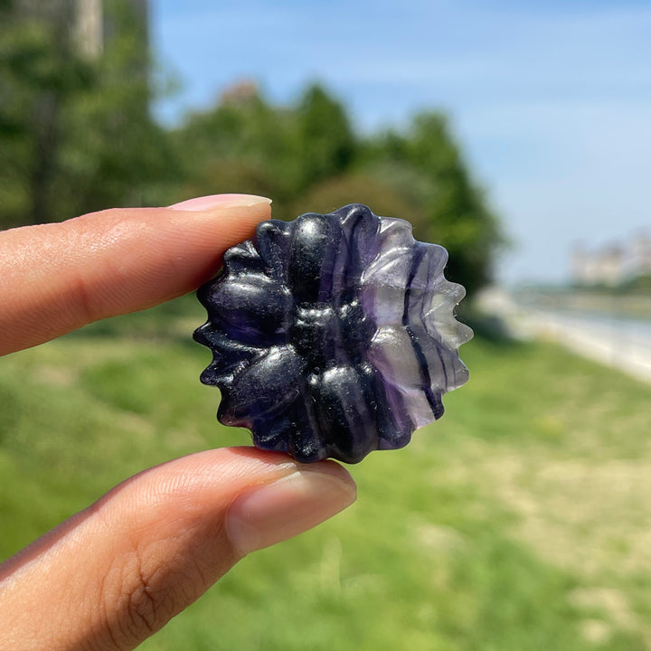 Natural Crystal Carving Daisy