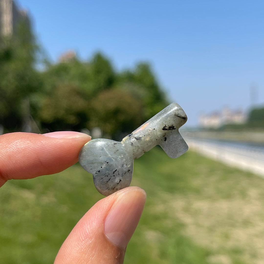Natural Crystal Heart Key Carving