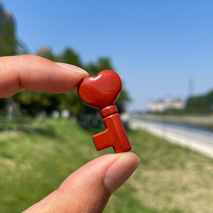 Natural Crystal Heart Key Carving