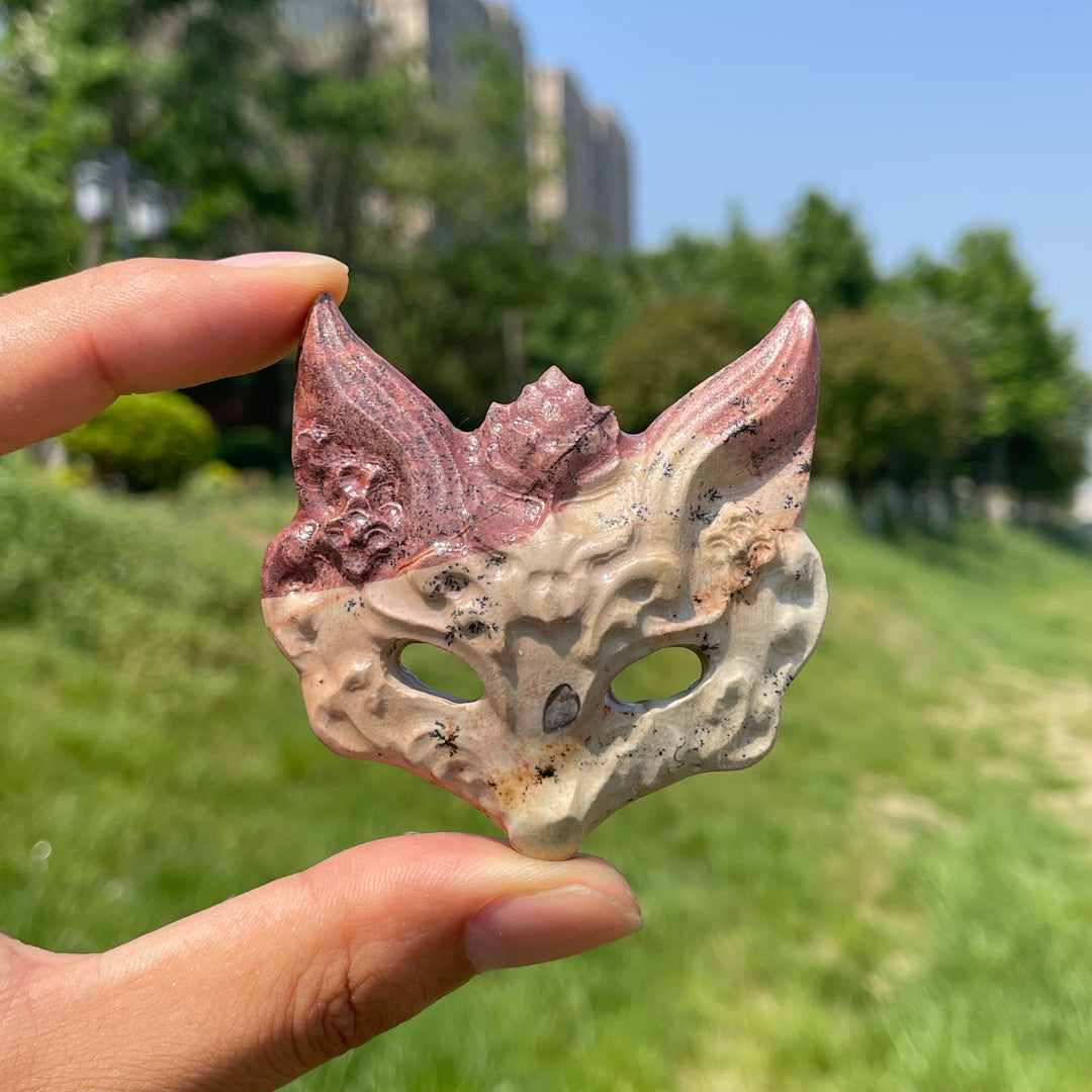 Natural Crystal Enchanting Fox Mask Carving