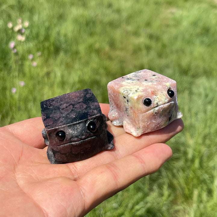 Natural Crystal Square Frog Carving