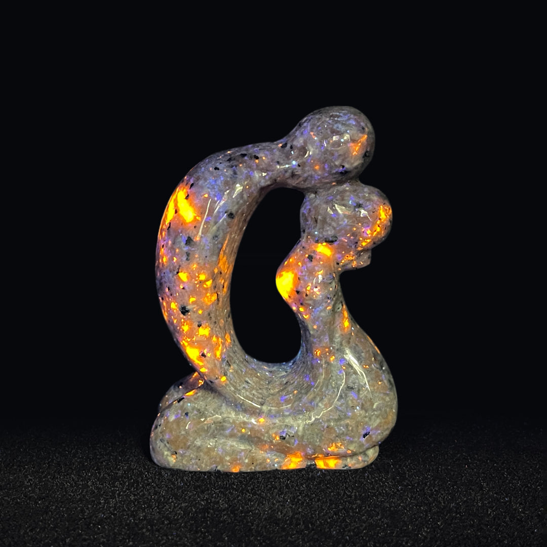 Natural Crystal Tender Hollow Lovers Carving
