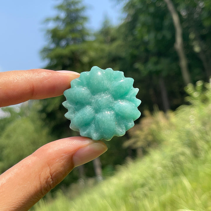 Natural Crystal Carving Daisy