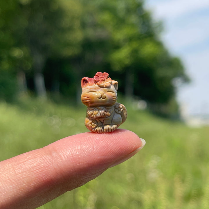 Natural Crystal Alashan Agate Floral-Crowned Cat Carving