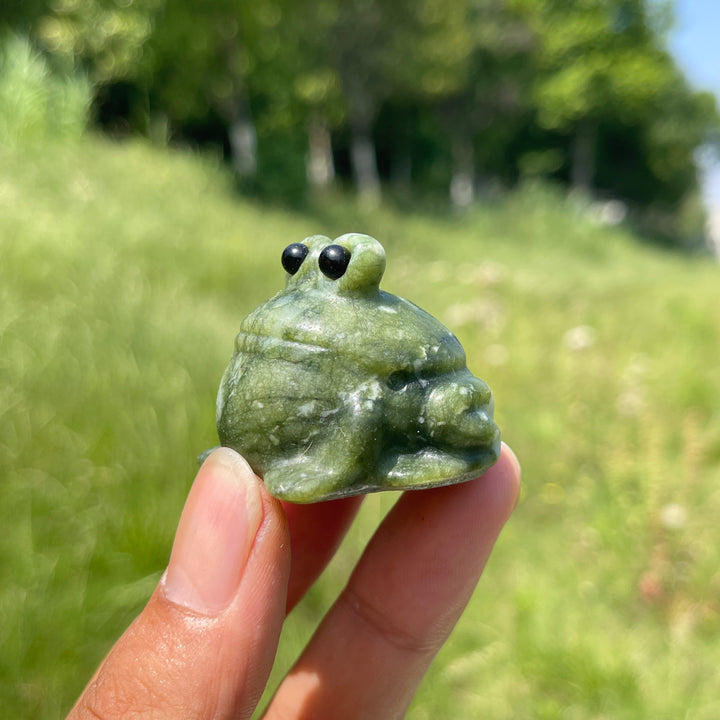 Natural Chubby Serpentine Frog Carving