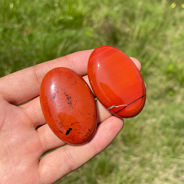 Natural Crystal Red Jasper Palm Stone