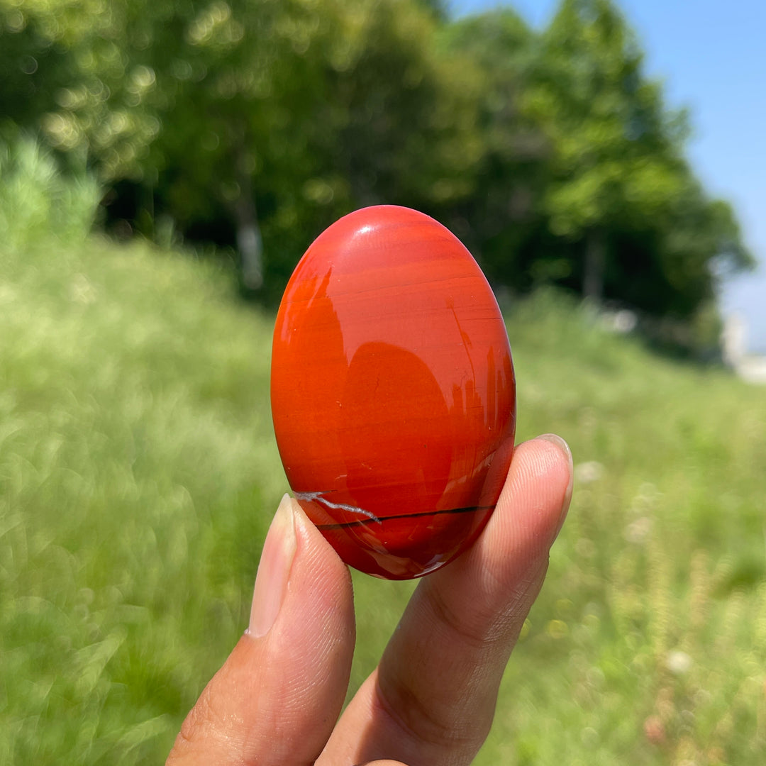 Natural Crystal Red Jasper Palm Stone