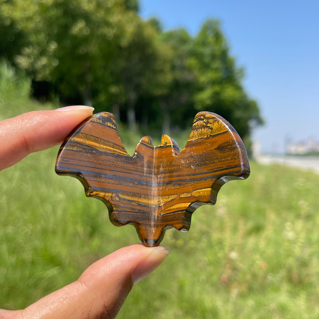 Natural Crystal 3D Bat Carving