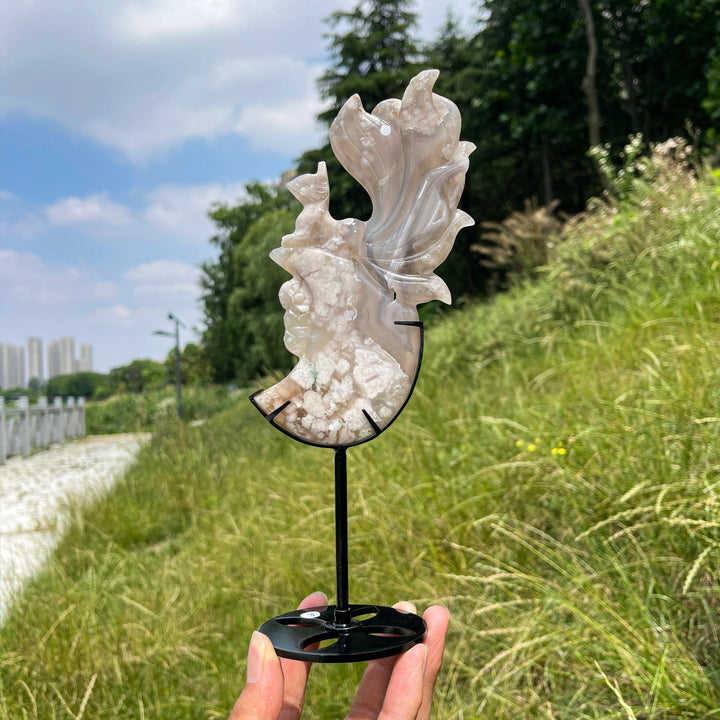 Unique,A Slightly Imperfect Natural Elegant Flower Agate Nine-Tailed Fox Carving