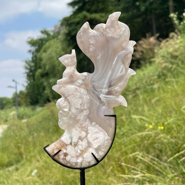 Unique,A Slightly Imperfect Natural Elegant Flower Agate Nine-Tailed Fox Carving