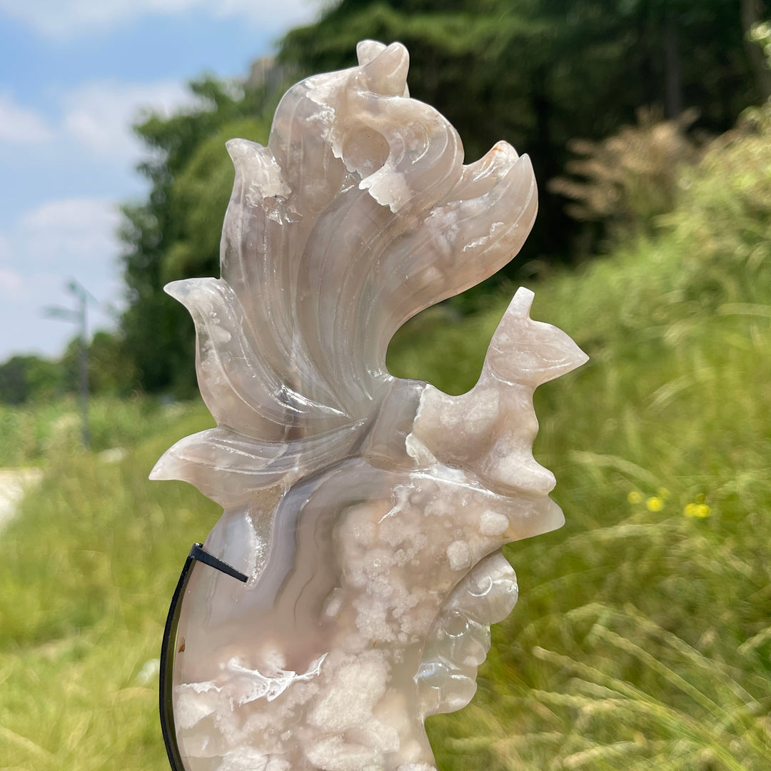 Unique,A Slightly Imperfect Natural Elegant Flower Agate Nine-Tailed Fox Carving