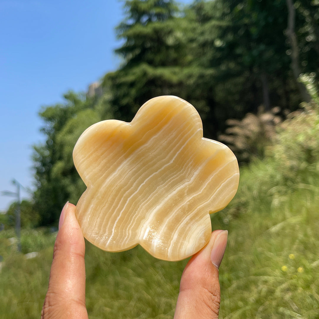 Natural Crystal Yellow Calcite Flower Bowl Carving