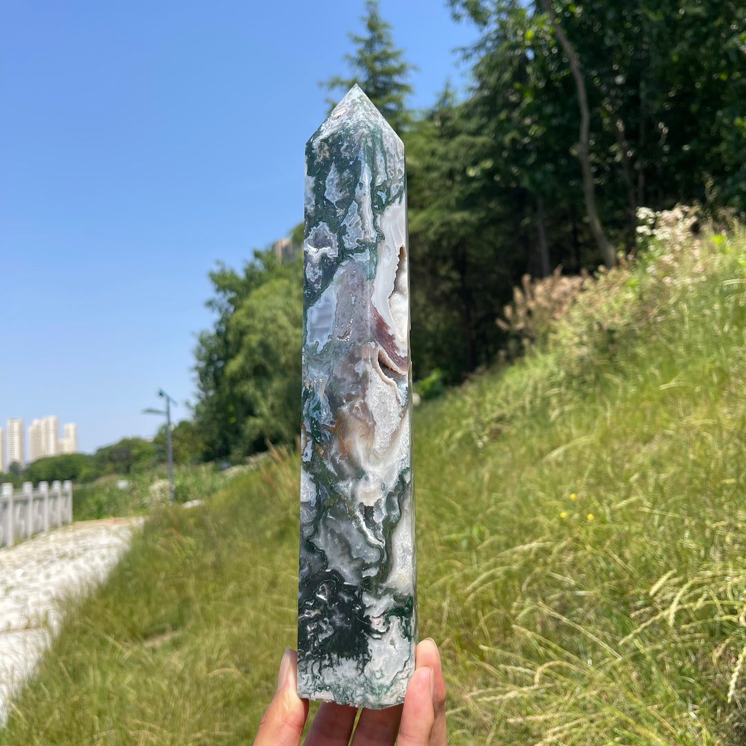 Unique,Natural Large Moss Agate Point