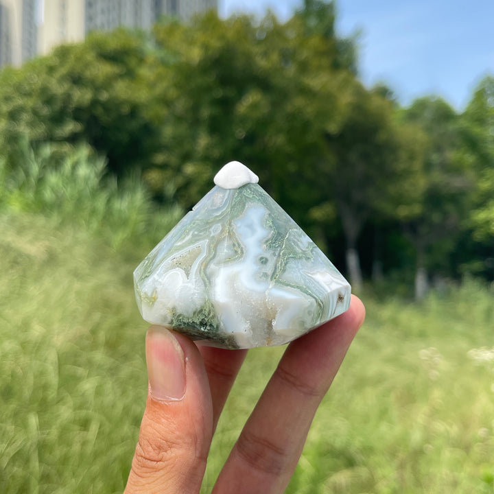 Natural Crystal Moss Agate Diamond Carving
