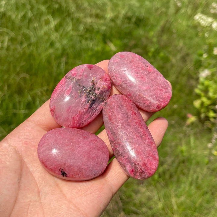 Natural Rhodonite In Quartz Palm Stone