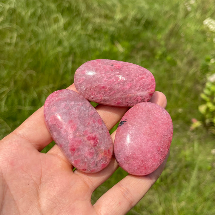 Natural Rhodonite In Quartz Palm Stone