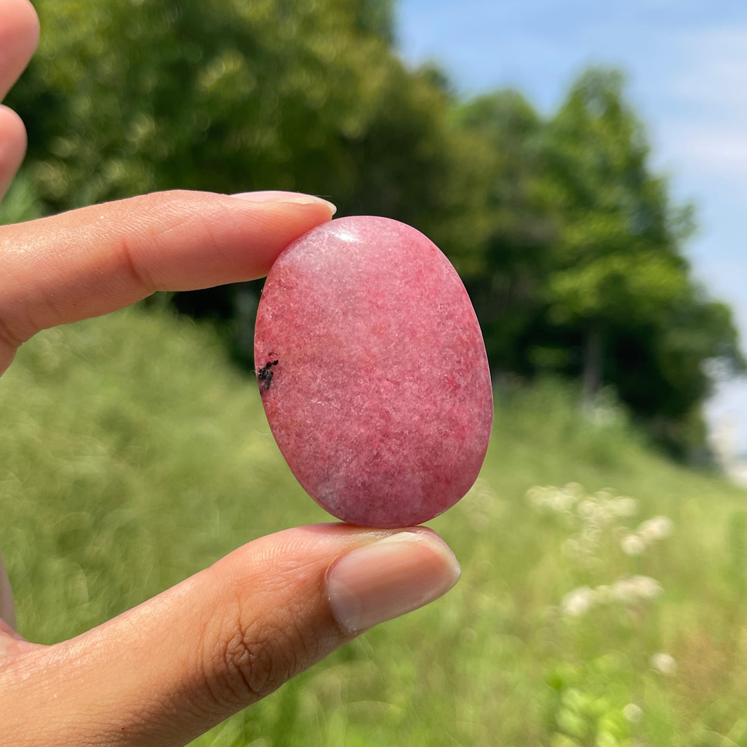 Natural Rhodonite In Quartz Palm Stone