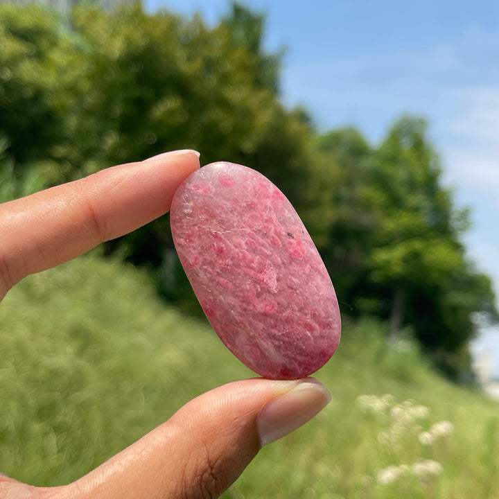 Natural Rhodonite In Quartz Palm Stone