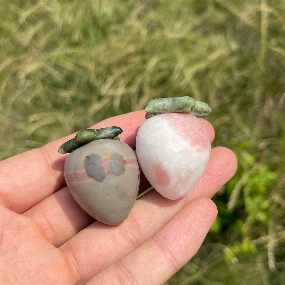 Natural Crystal Adorable Tomato Carving