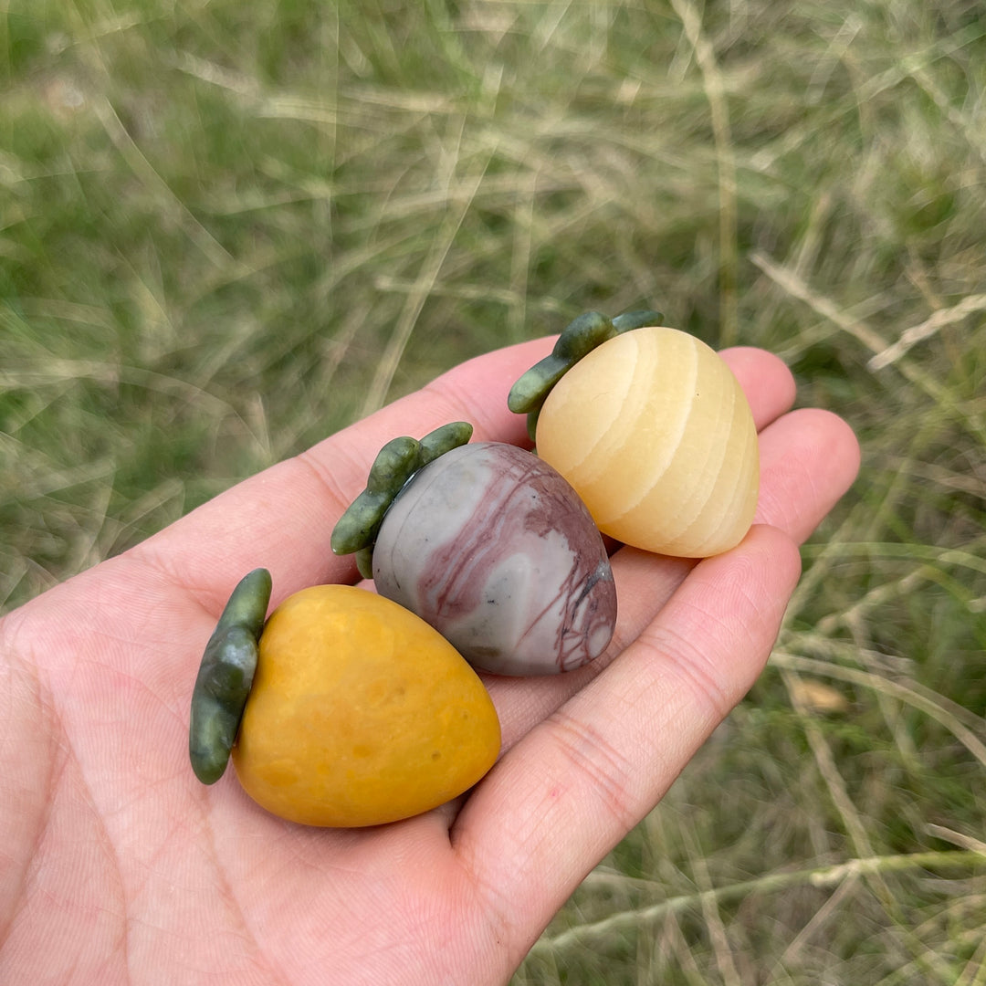 Natural Crystal Adorable Tomato Carving