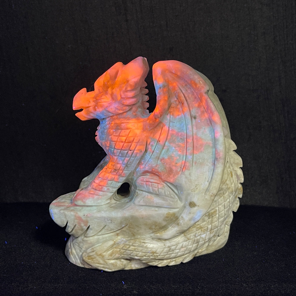 Unique,Natural Crystal Hackmanite Flying Dragon Carving