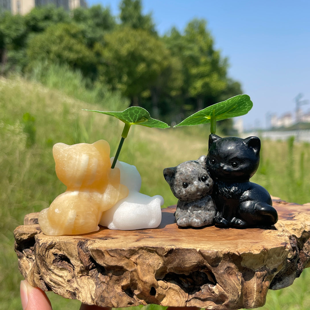 Natural Crystal Bonded Couple Cat Carving