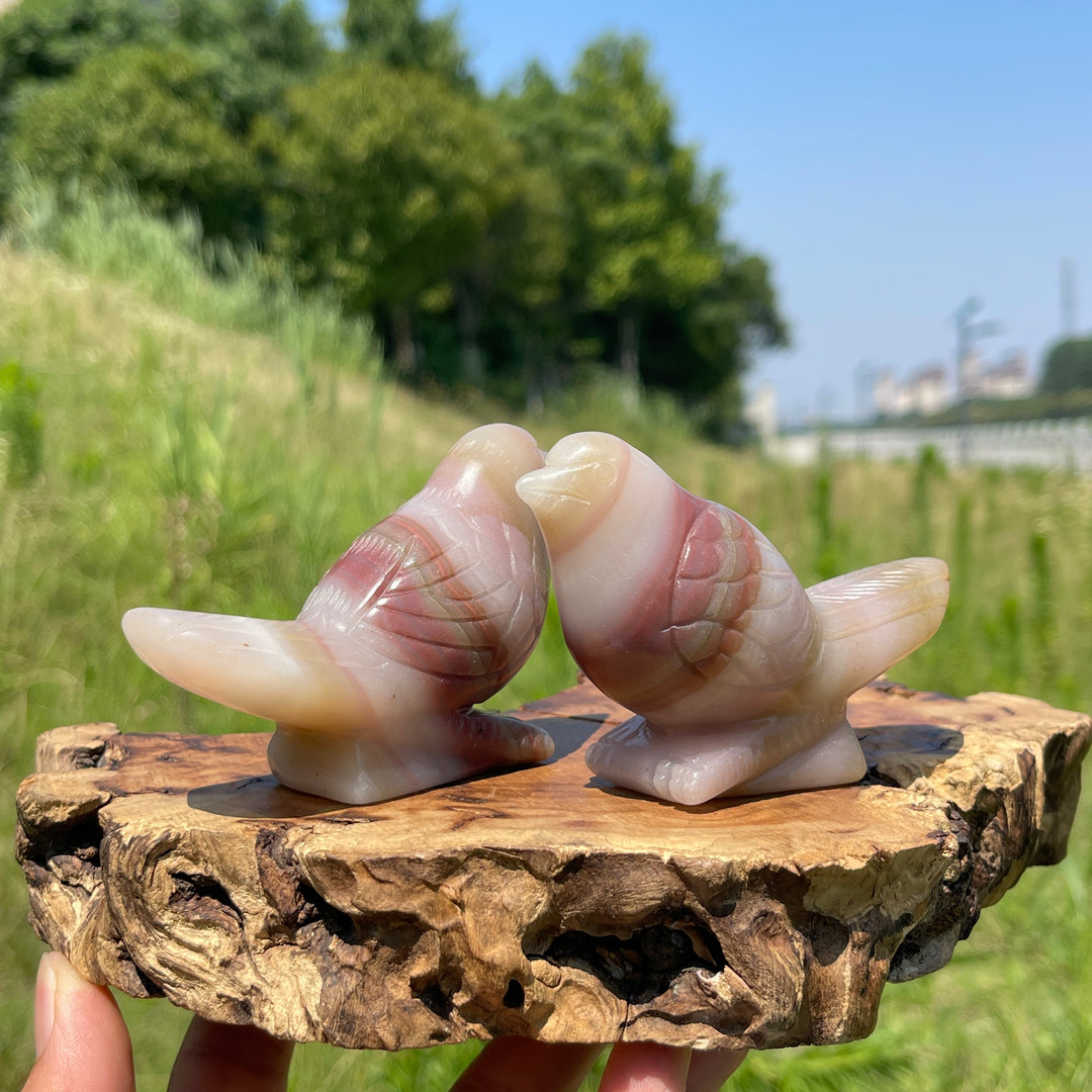 Natural Crystal Calcite Cute Bird Carving