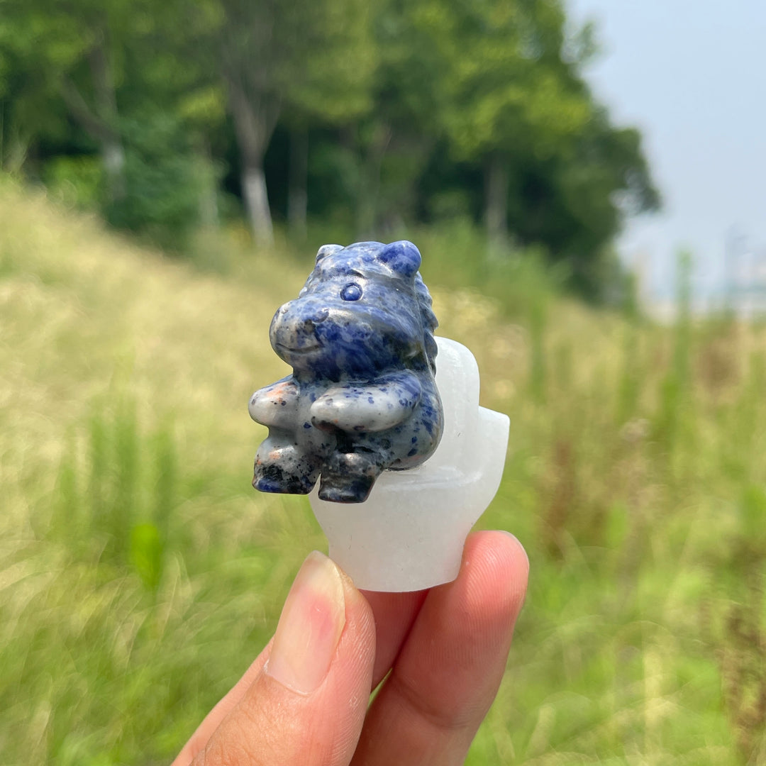 Natural Crystal Horse On Toilet Carving