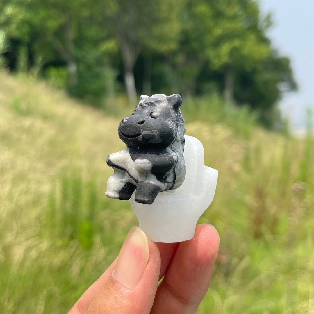 Natural Crystal Horse On Toilet Carving