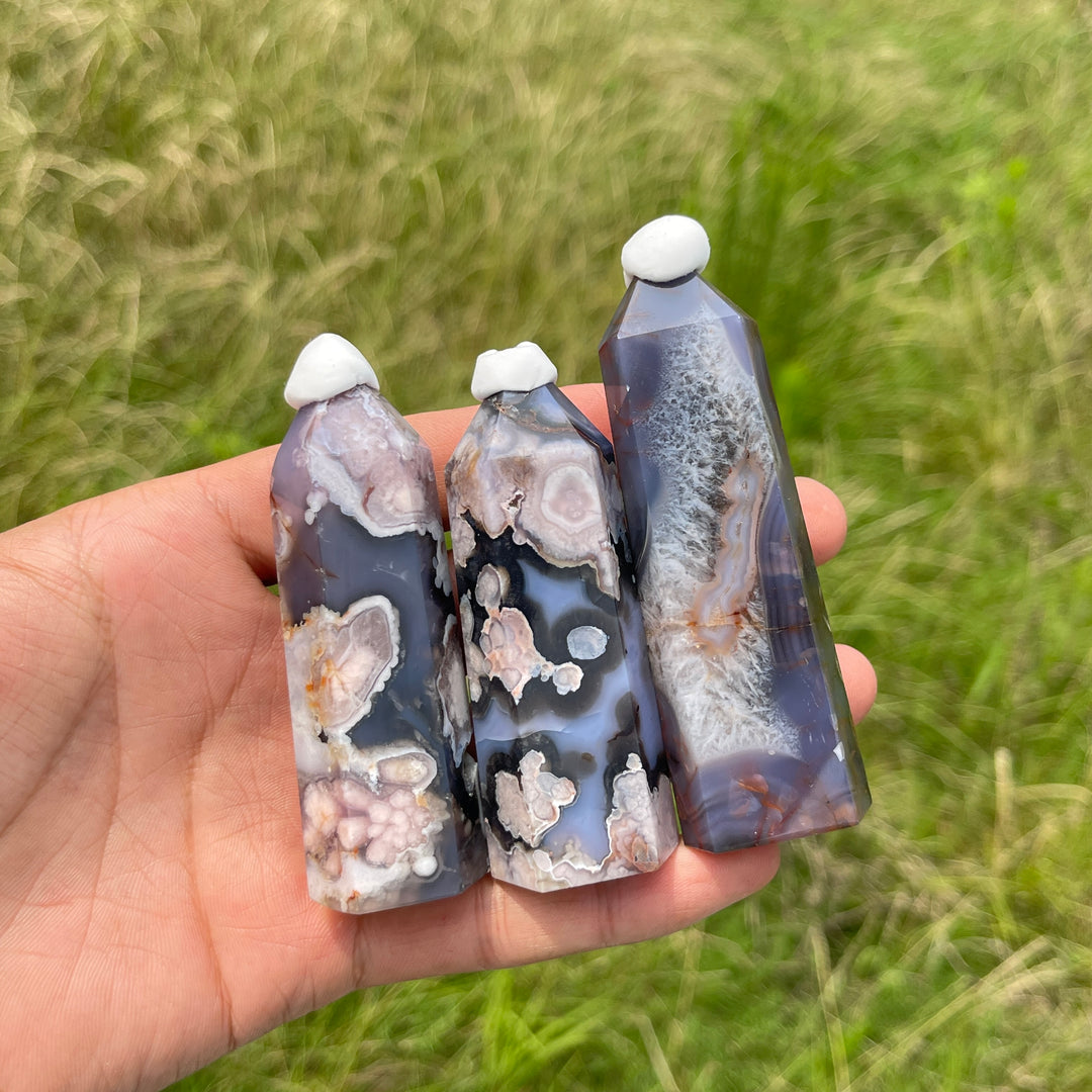 Natural Crystal Exquisite Blue Flower Agate Point