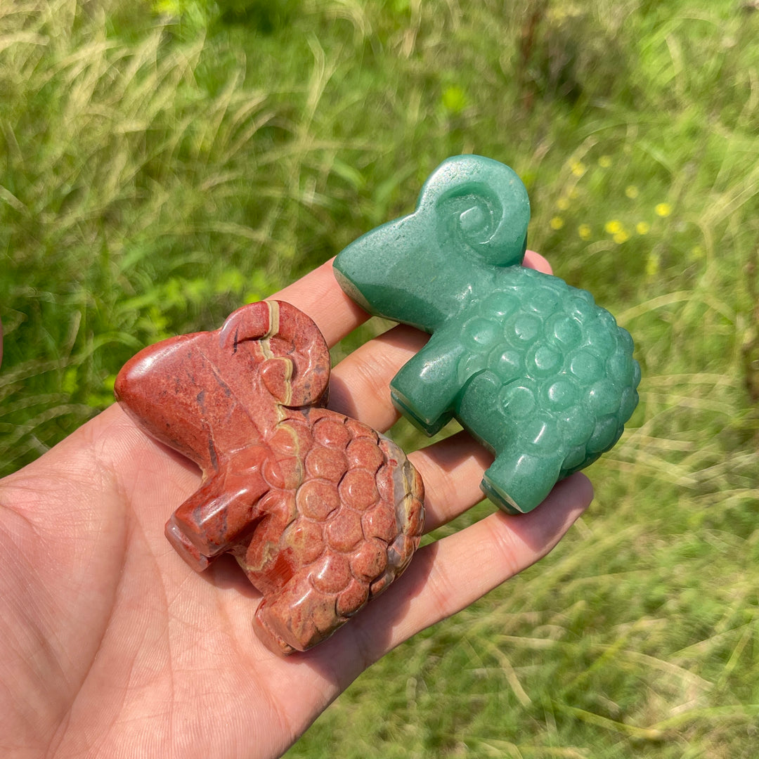 Natural Crystal Lovely Sheep Carving