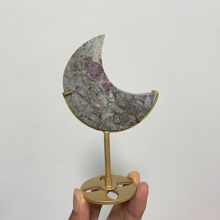 Unique,Natural Crystal Garnet Moon Carving