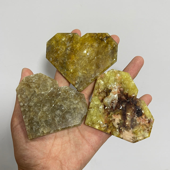 Natural Crystal Warm Phlogopite With Hematite Heart