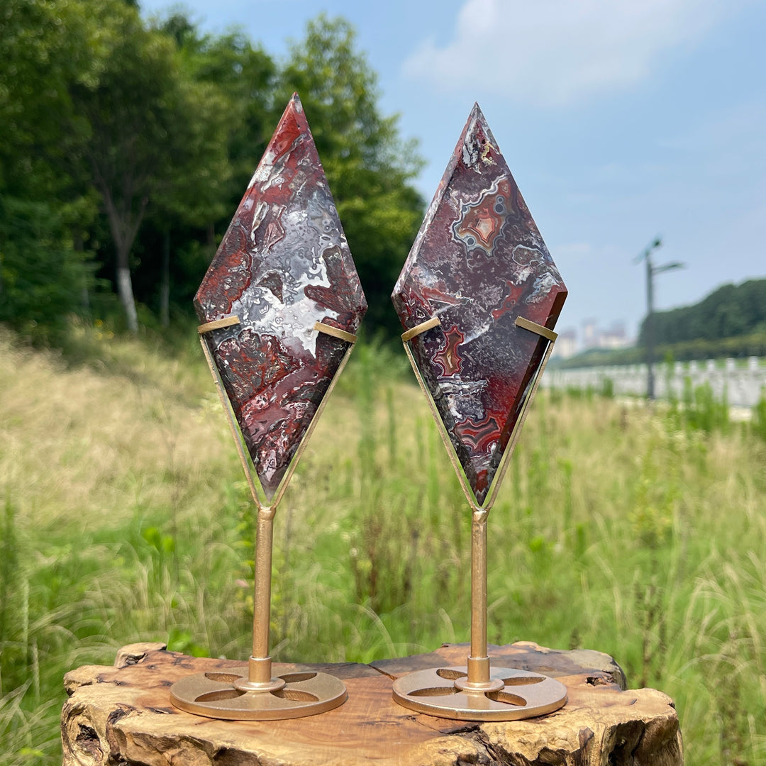 Unique,Natural Mexican Agate Diamond Slice With Stand