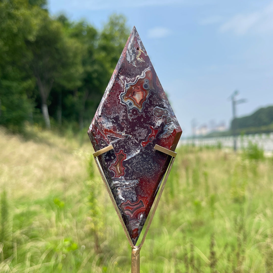 Unique,Natural Mexican Agate Diamond Slice With Stand