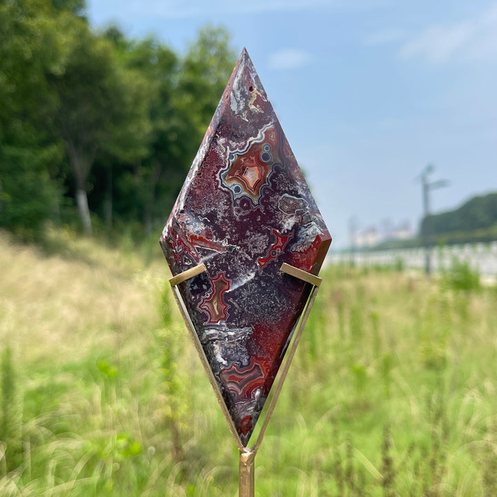 Unique,Natural Mexican Agate Diamond Slice With Stand