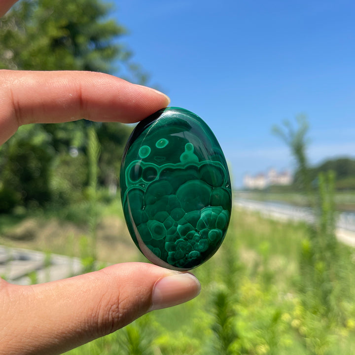 Natural Crystal Stunning Malachite Palmstone