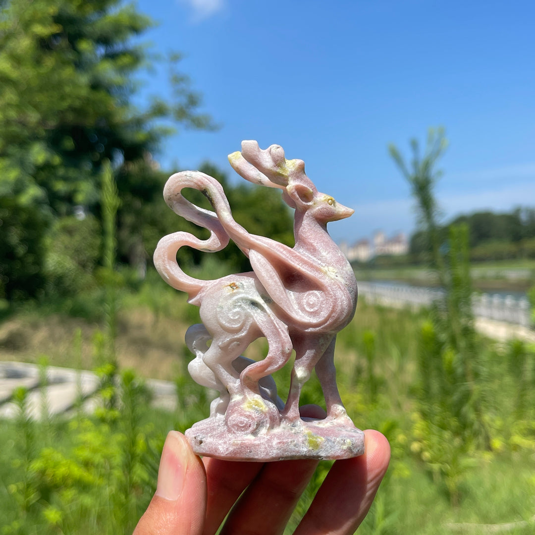 Natural Crystal Divine Deer Carving