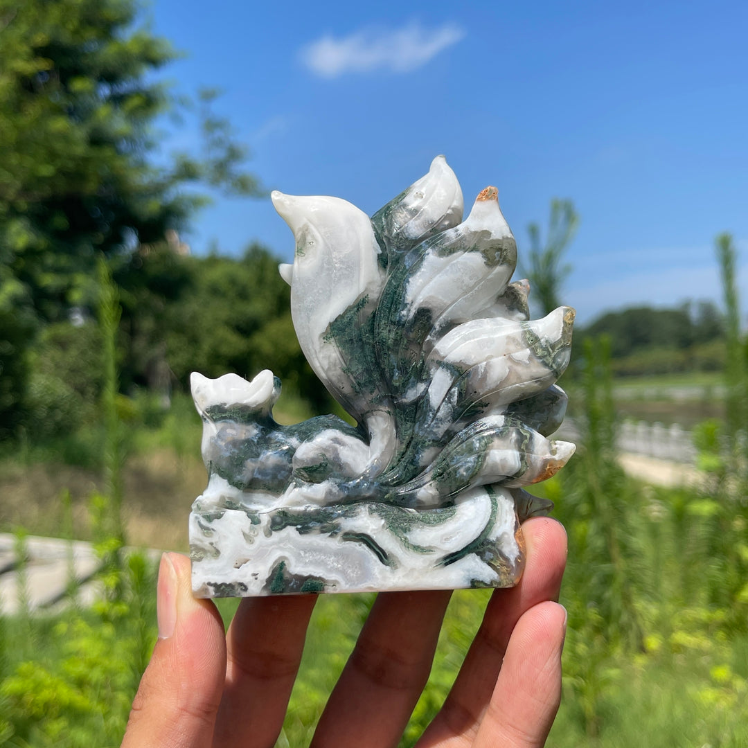 Unique,Natural Crystal Moss Agate Nine-Tailed Fox Carving
